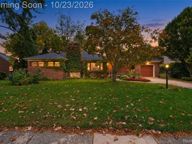 3930 Parkview Drive, Royal Oak, Mi 48073