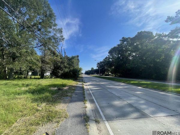 13261 PLANK RD , Baker, LA 70714