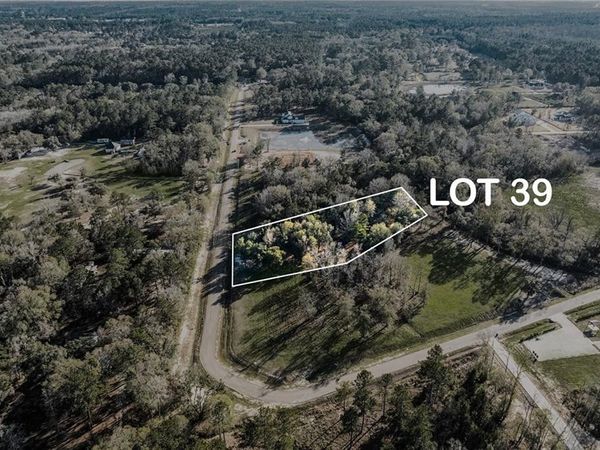 12741 CROSSVINE Drive , Covington, LA 70433