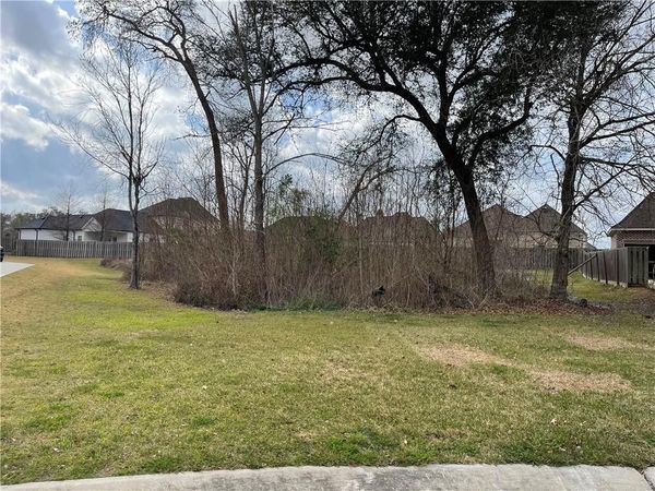 120 KELLYWOOD Court , Belle Chasse, LA 70037