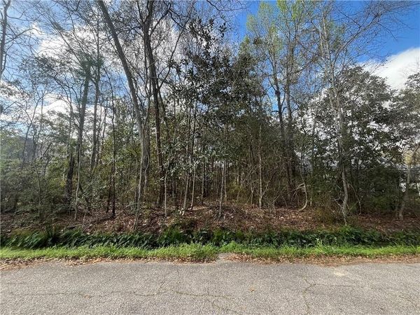 17 & 18 WINDSOR Drive , Slidell, LA 70460