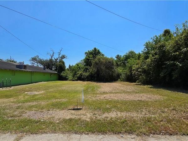 404 E COLORADO Street , Hammond, LA 70401
