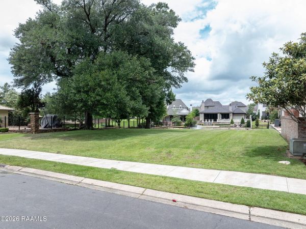 419 Worth Avenue , Lafayette, LA 70508