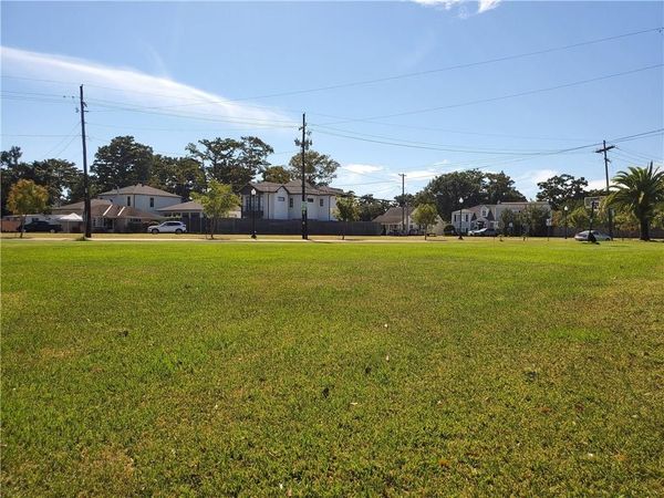 500 ANDREWS Avenue, Metairie, LA 70005