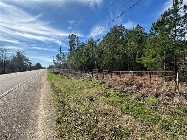 52181 HWY 51 , Independence, LA 70443