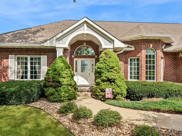 765 SE Southbranch Drive, Waukee, IA 50263
