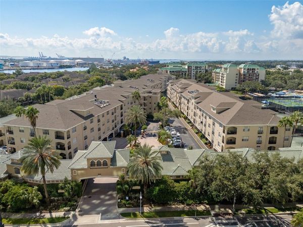501 KNIGHTS RUN AVENUE , Unit 1113, TAMPA, FL 33602