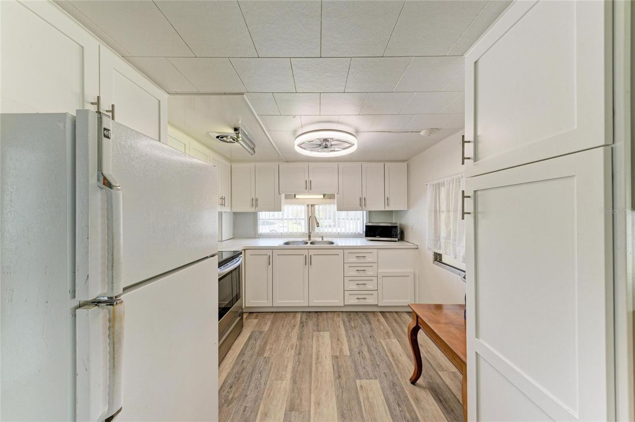 4924 Oakland Hills Avenue , Sarasota, FL 34234 Photo