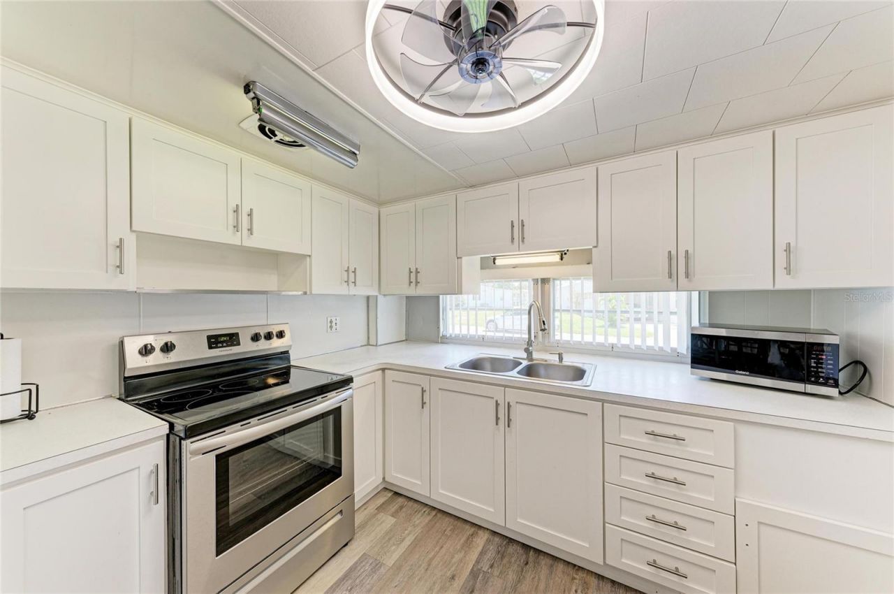 4924 Oakland Hills Avenue , Sarasota, FL 34234 Photo