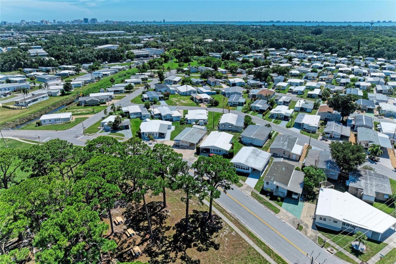4924 Oakland Hills Avenue , Sarasota, FL 34234 Photo
