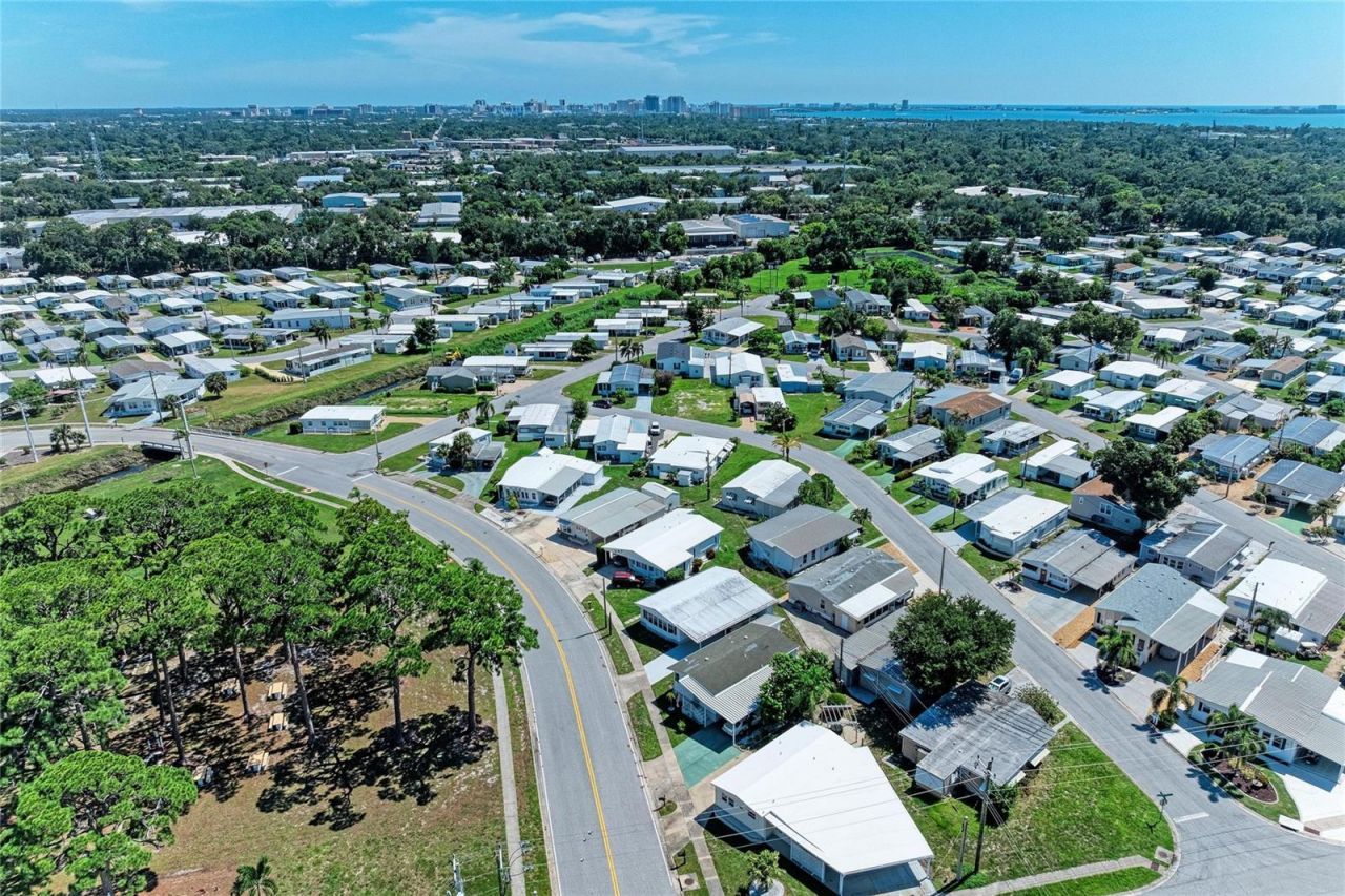 4924 Oakland Hills Avenue , Sarasota, FL 34234 Photo