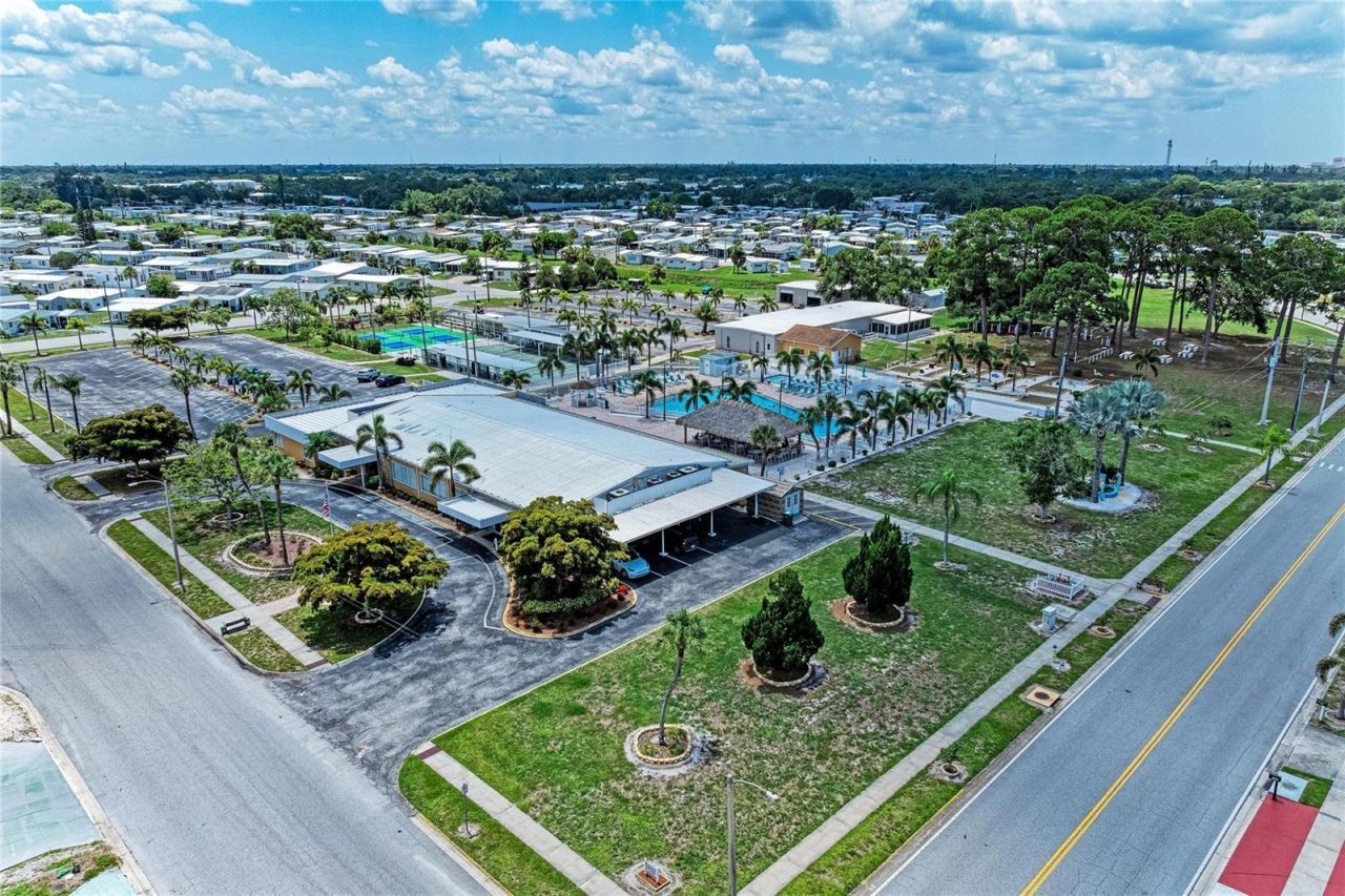 4924 Oakland Hills Avenue , Sarasota, FL 34234 Photo