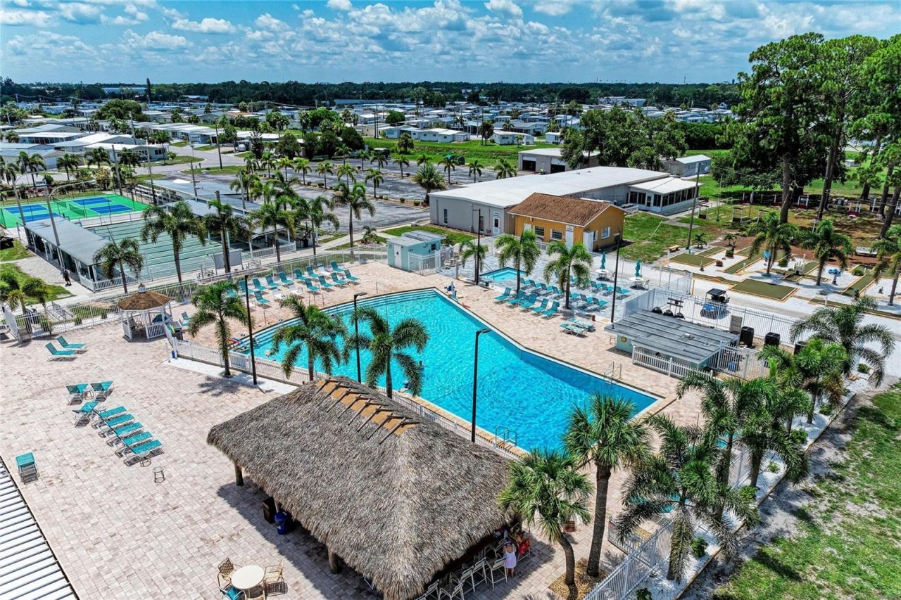 4924 Oakland Hills Avenue , Sarasota, FL 34234 Photo