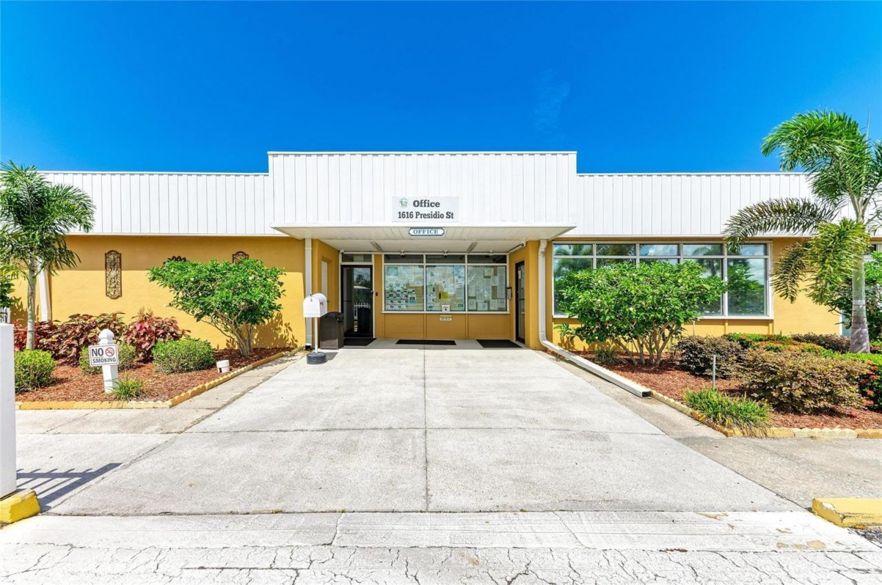 4924 Oakland Hills Avenue , Sarasota, FL 34234 Photo