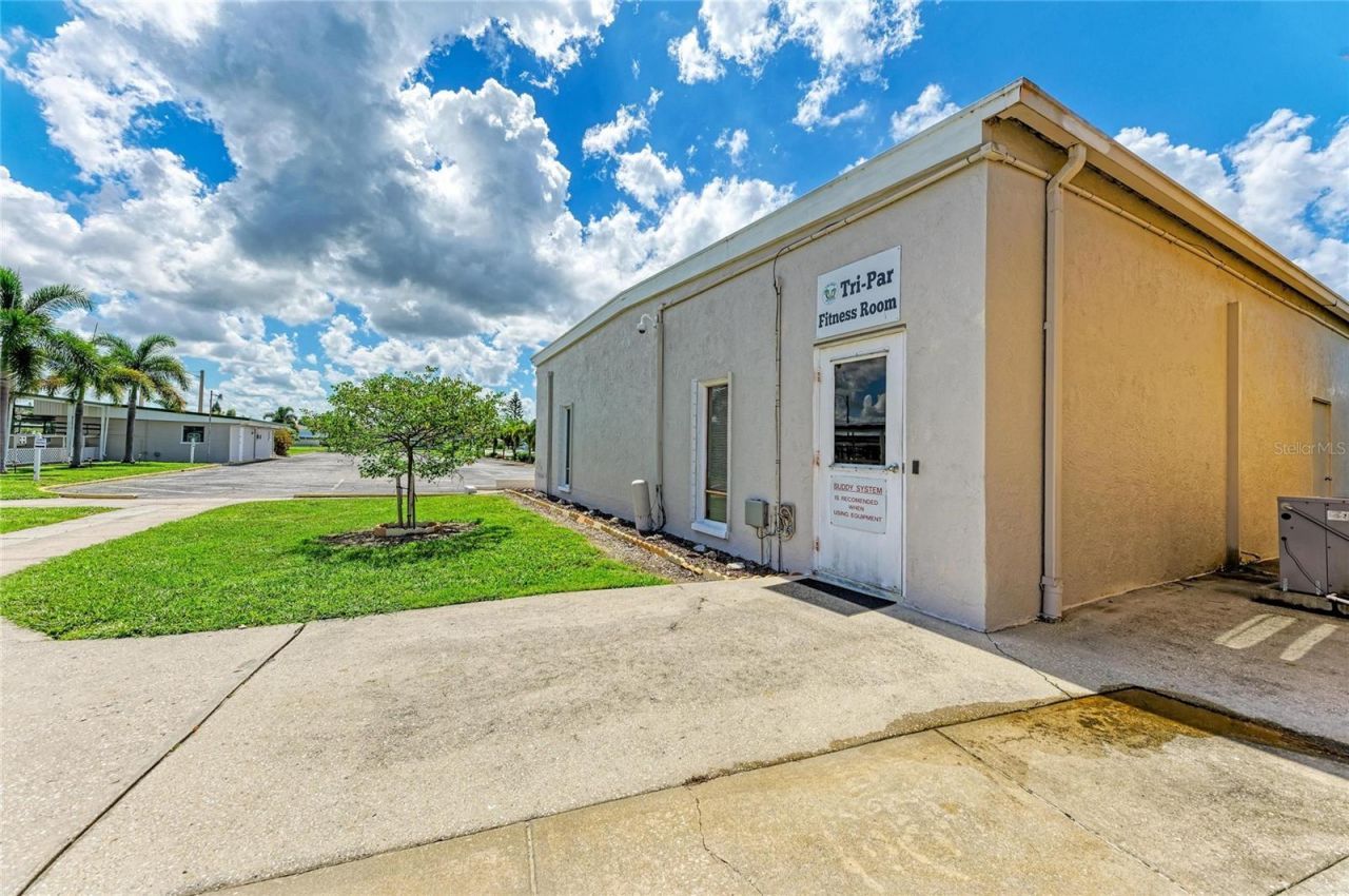 4924 Oakland Hills Avenue , Sarasota, FL 34234 Photo