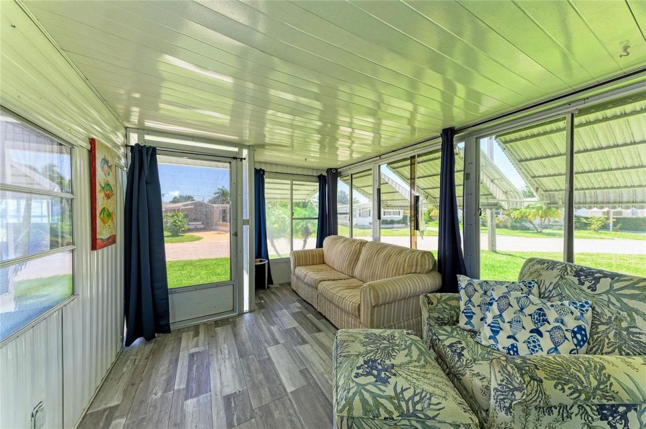 4924 Oakland Hills Avenue , Sarasota, FL 34234 Photo