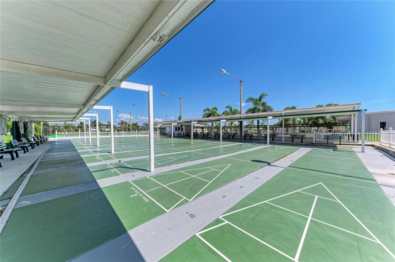4924 Oakland Hills Avenue , Sarasota, FL 34234 Photo