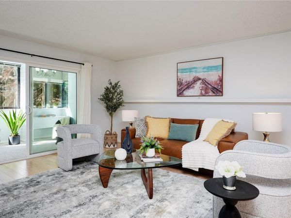 1120 Fairfield Rd, Unit #203, Victoria, BC V8V 3A7
