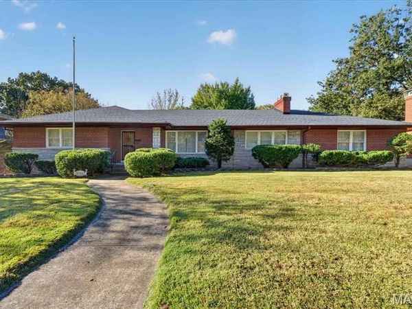 3950 Loughborough Avenue, St Louis, MO 63116