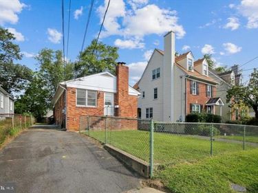 5619 6TH STREET N , LOWER UNIT, ARLINGTON, VA 22205