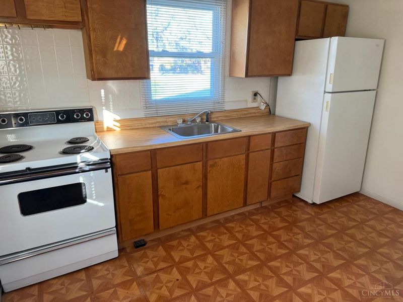 1406 Pershing Avenue, Middletown, OH 45044 Photo 7