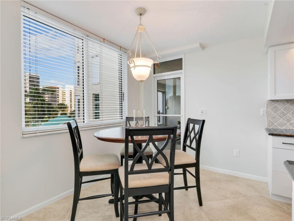 25 Bluebill Ave , Unit 204, Naples, FL 34108 Photo