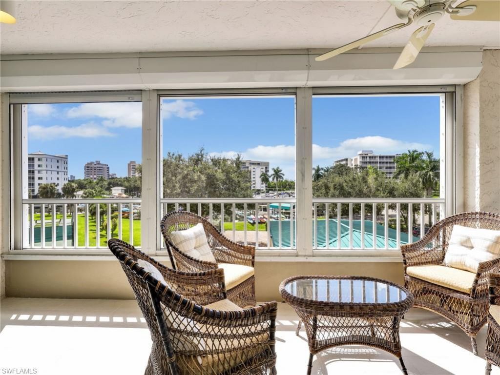 25 Bluebill Ave , Unit 204, Naples, FL 34108 Photo