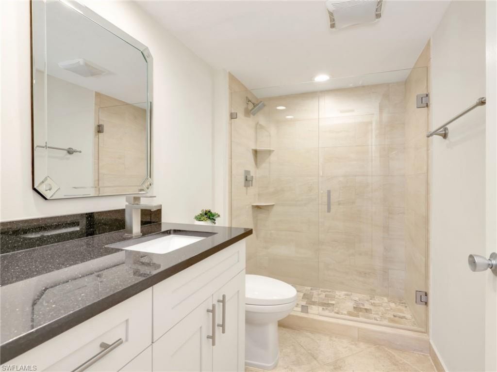 25 Bluebill Ave , Unit 204, Naples, FL 34108 Photo