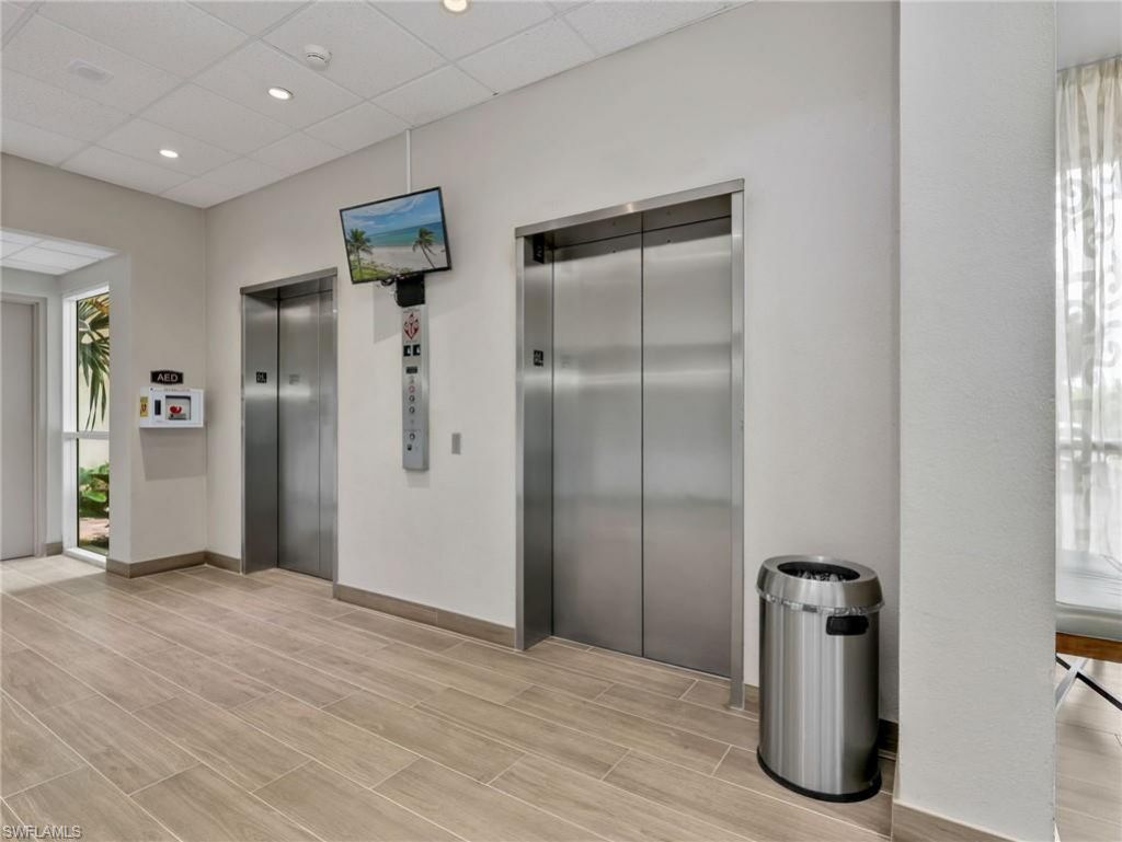 25 Bluebill Ave , Unit 204, Naples, FL 34108 Photo