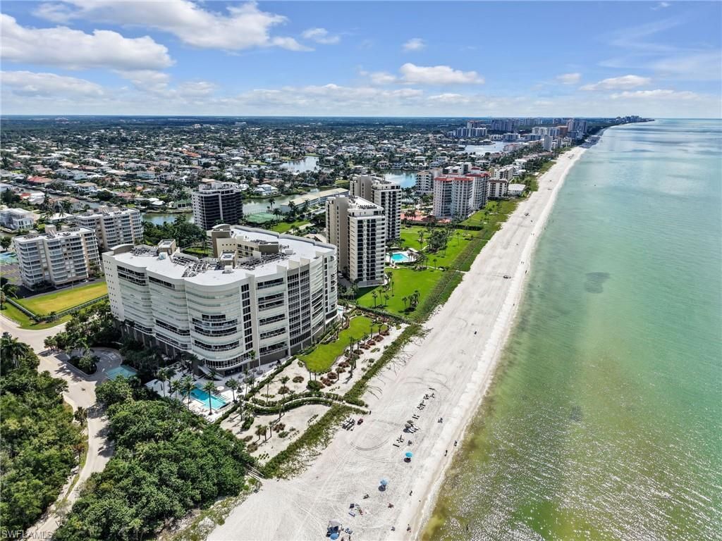 25 Bluebill Ave , Unit 204, Naples, FL 34108 Photo