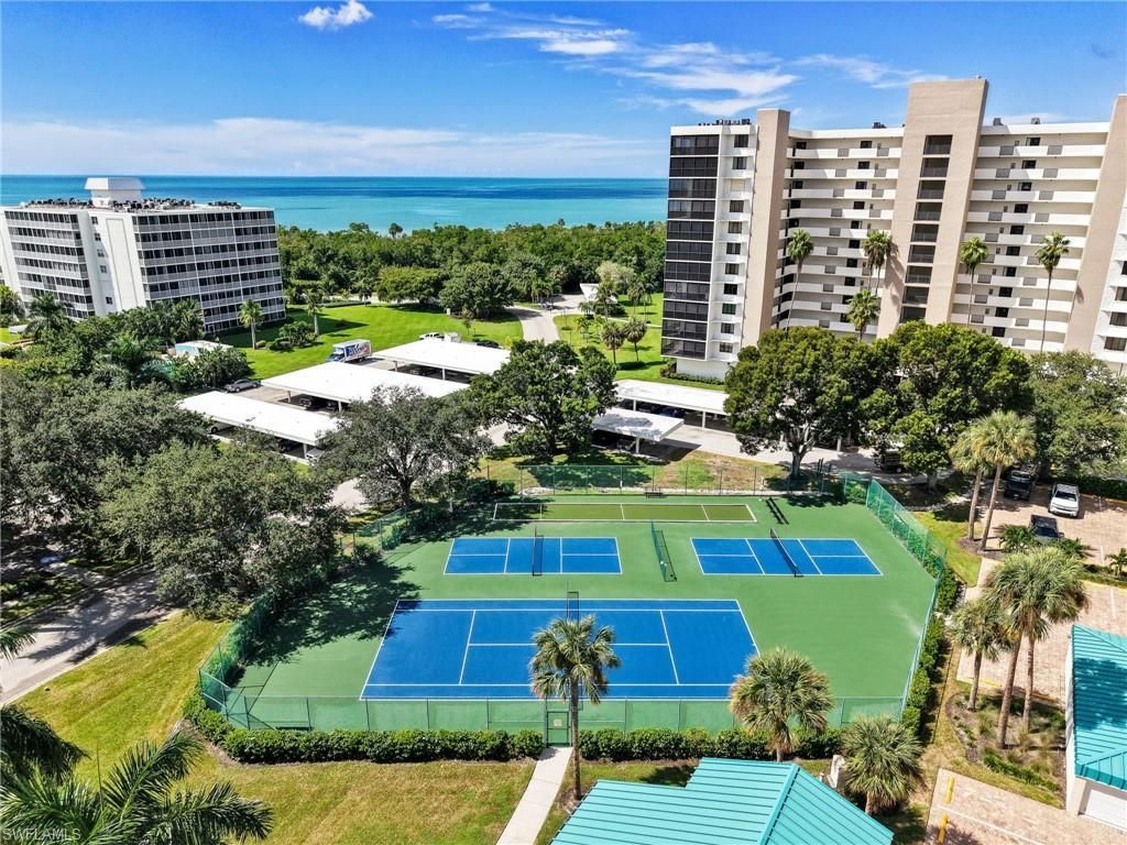 25 Bluebill Ave , Unit 204, Naples, FL 34108 Photo