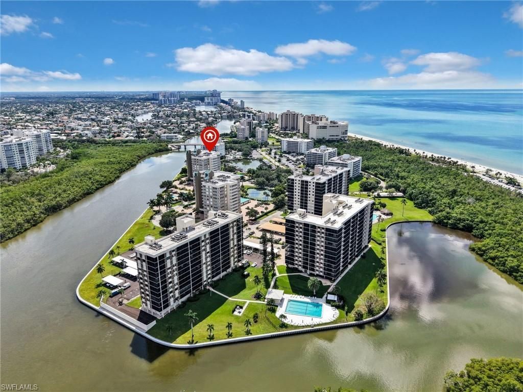 25 Bluebill Ave , Unit 204, Naples, FL 34108 Photo