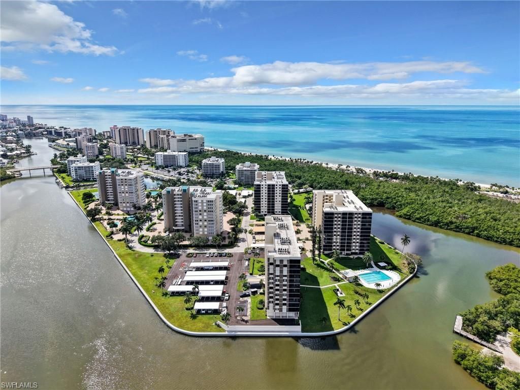 25 Bluebill Ave , Unit 204, Naples, FL 34108 Photo