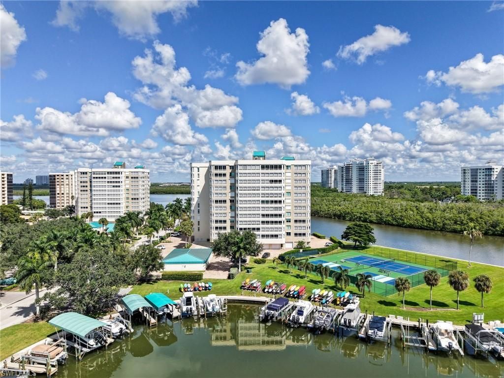 25 Bluebill Ave , Unit 204, Naples, FL 34108 Photo