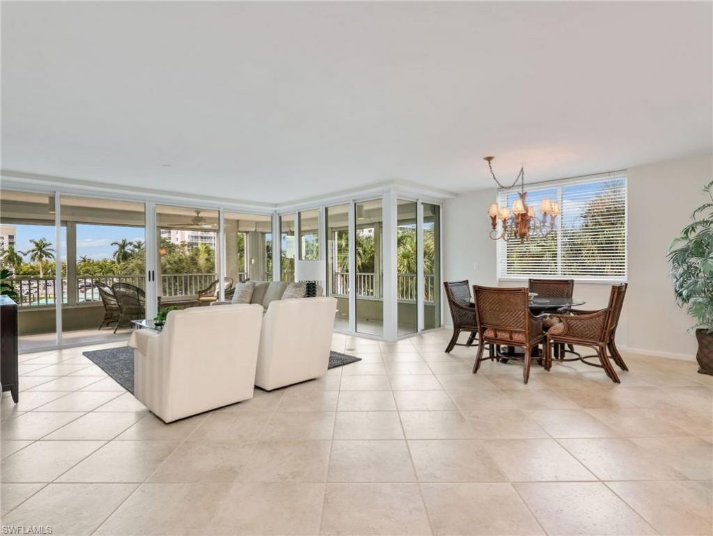 25 Bluebill Ave , Unit 204, Naples, FL 34108 Photo