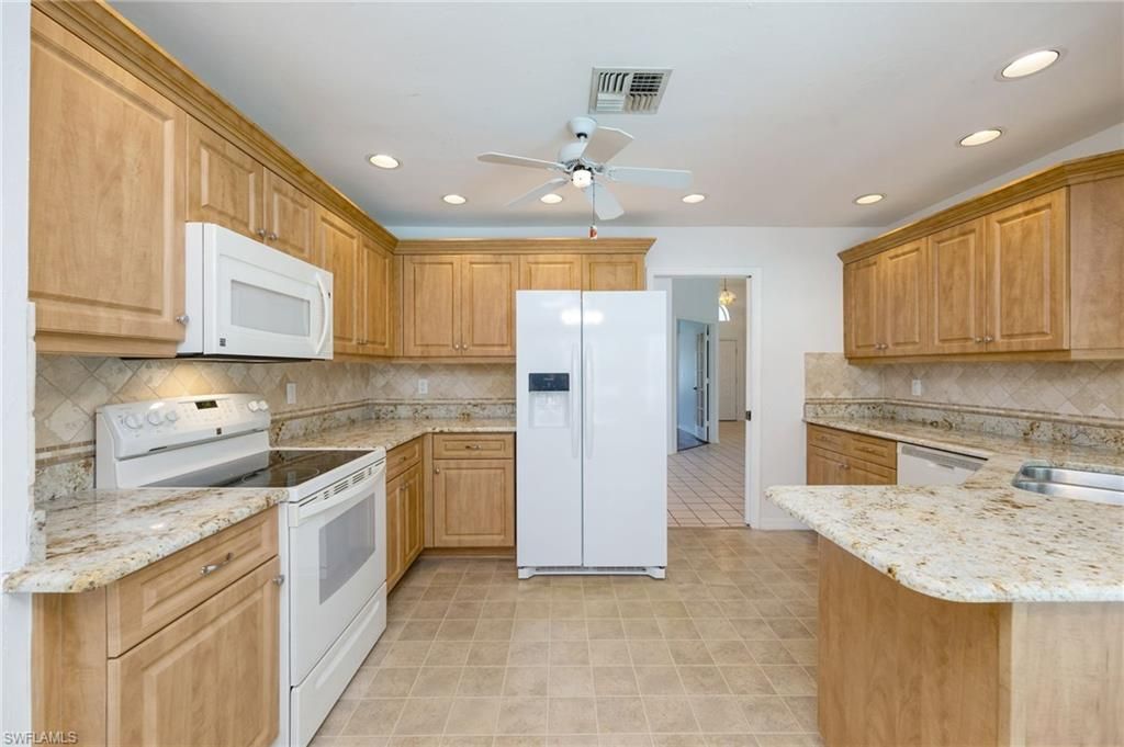 720 Belville Blvd , Naples, FL 34104 Photo