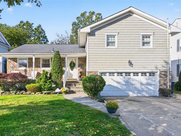 214 Wetherill Road , Garden City, NY 11530