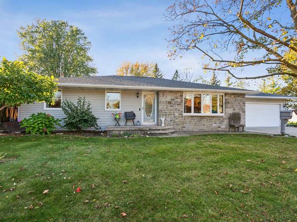 613 SUNSET AVENUE, Kaukauna, WI 54130