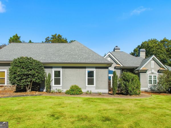 1516 Dunwoody Club Crossing, Dunwoody, GA 30338