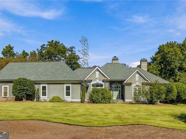 1516 Dunwoody Club Crossing, Dunwoody, GA 30338
