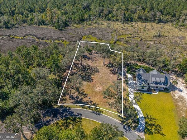 16 Oyster Flats Wynd, Brunswick, GA 31523