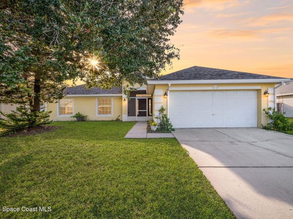 458 Biscayne Avenue NW , Palm Bay, FL 32907