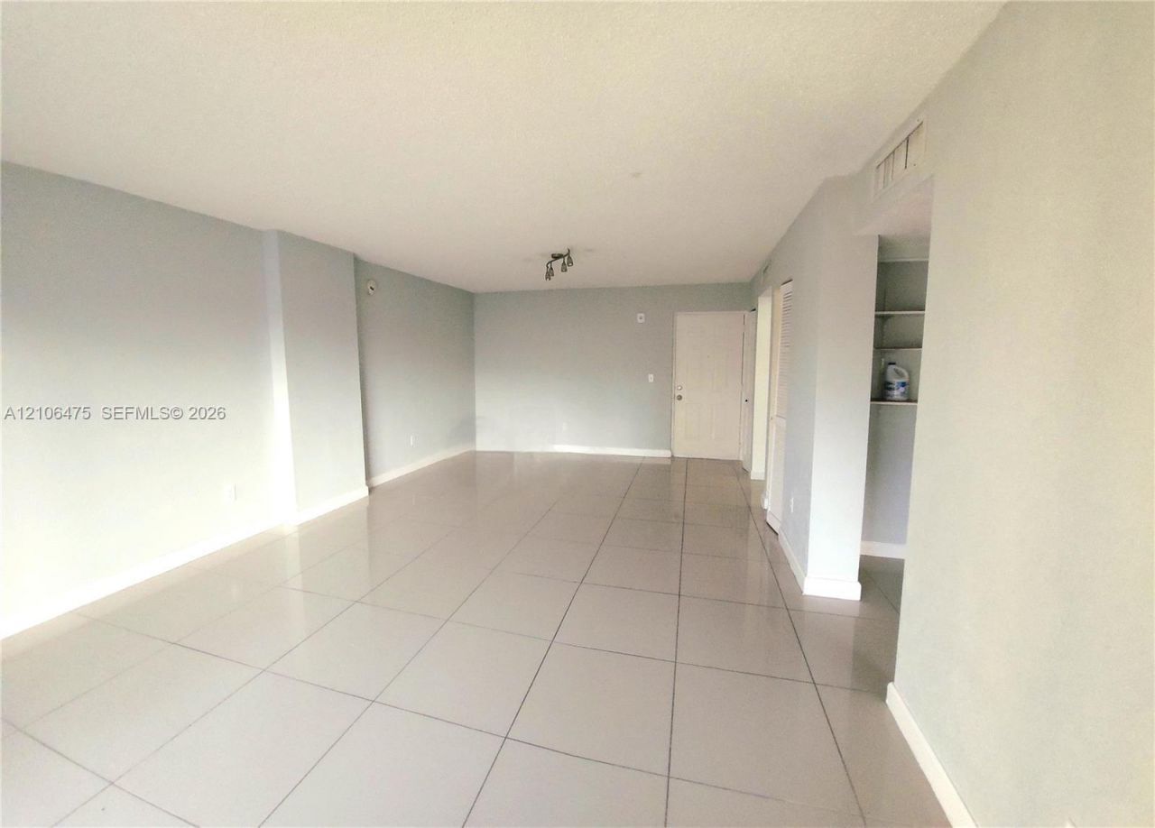 8200 SW 210th St , Unit 103, Cutler Bay, FL 33189 Photo