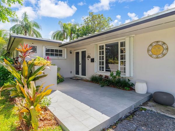 10110 Broad Channel Dr , Cutler Bay, FL 33157