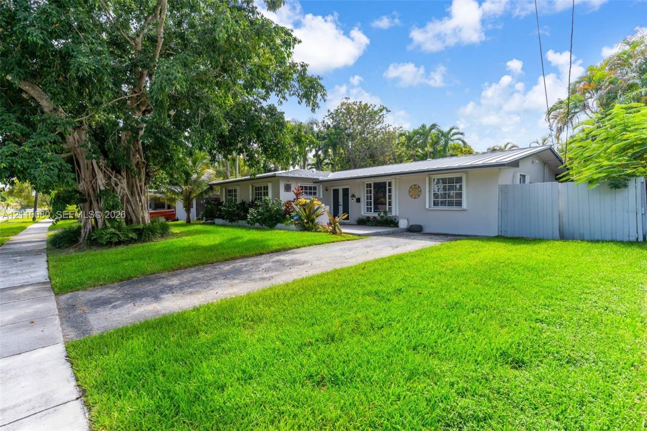 10110 Broad Channel Dr , Cutler Bay, FL 33157 Photo