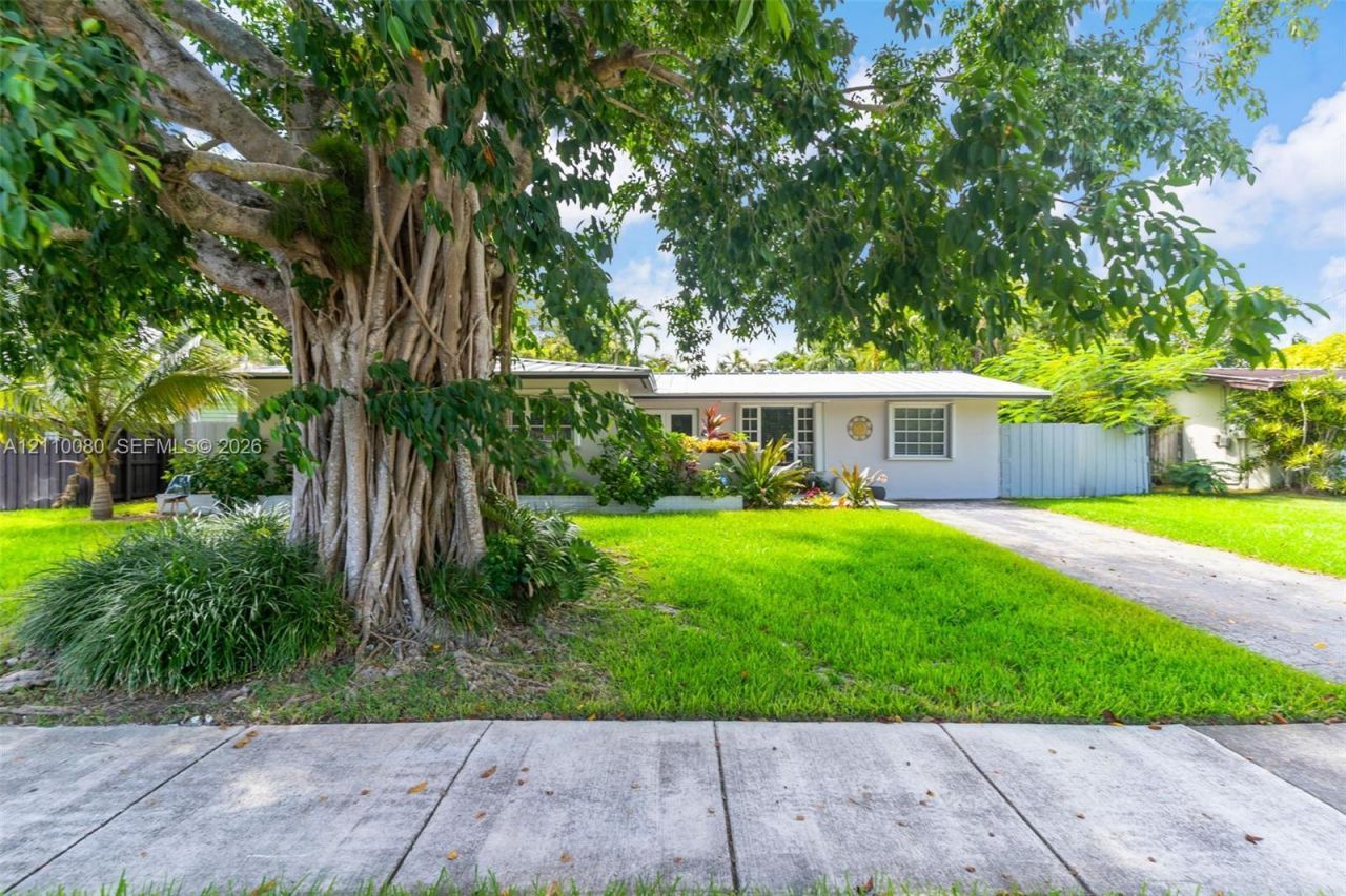 10110 Broad Channel Dr , Cutler Bay, FL 33157 Photo