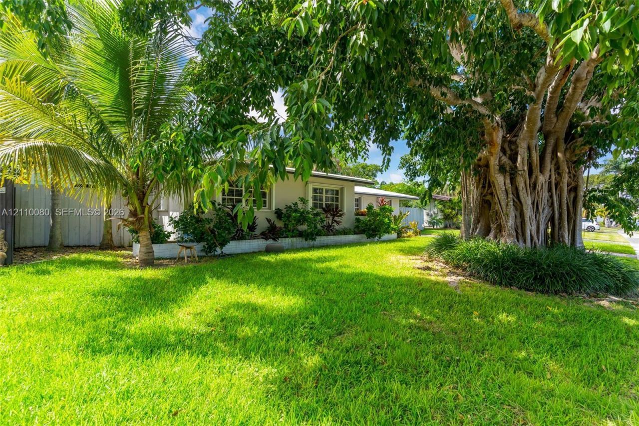10110 Broad Channel Dr , Cutler Bay, FL 33157 Photo