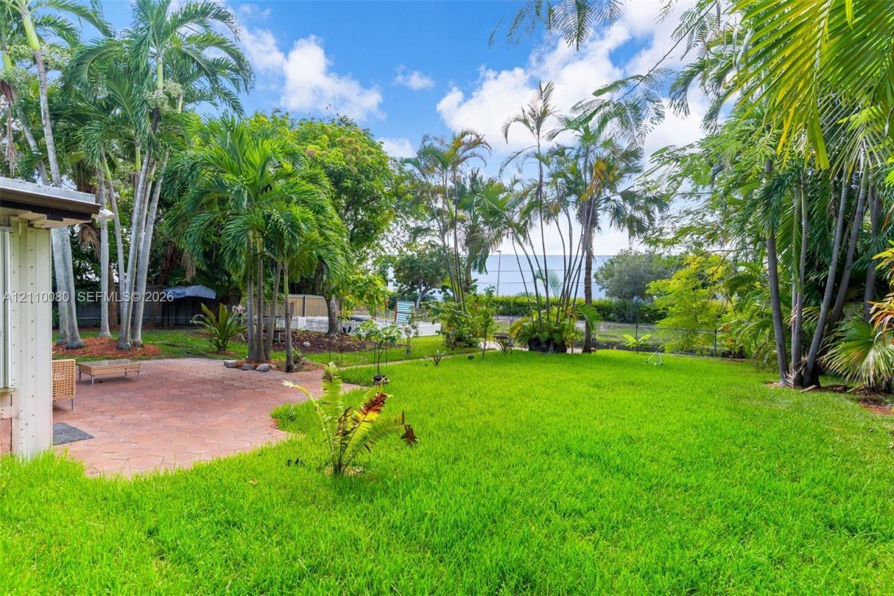 10110 Broad Channel Dr , Cutler Bay, FL 33157 Photo