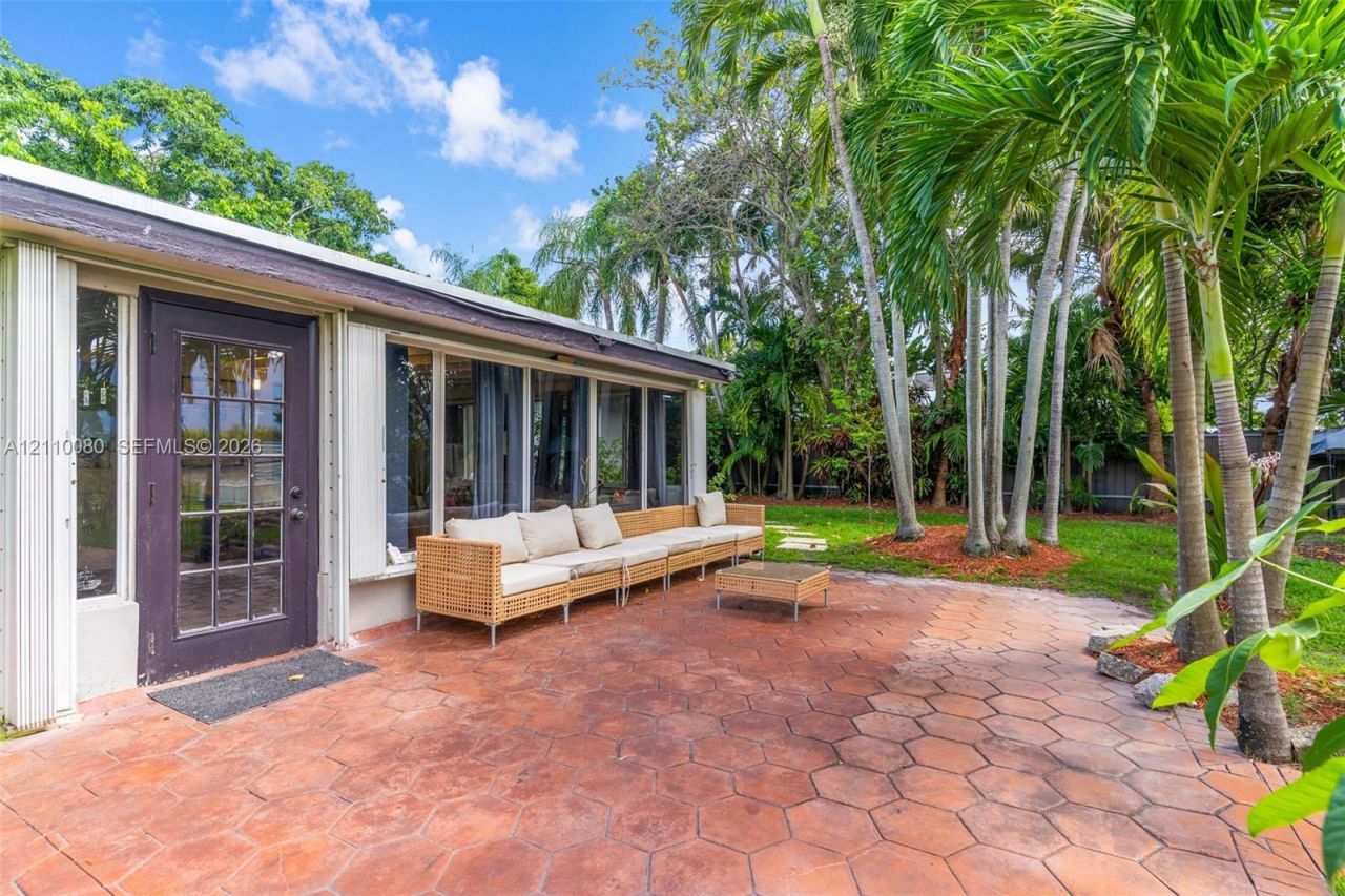 10110 Broad Channel Dr , Cutler Bay, FL 33157 Photo