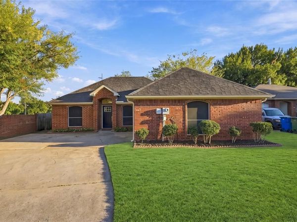 1968 Hobart Lane, Lewisville, TX 75067